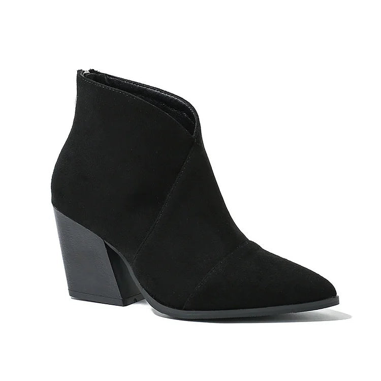 POINTED ANKLE BOOT