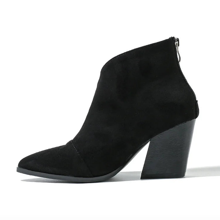 POINTED ANKLE BOOT